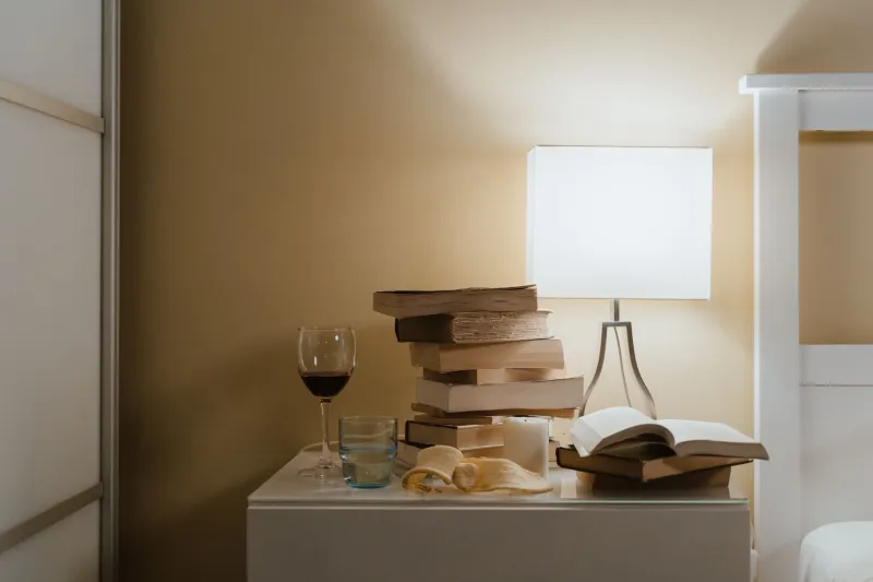 Why Millions of Americans Are Swapping Their Phones for a Paperback at Bedtime