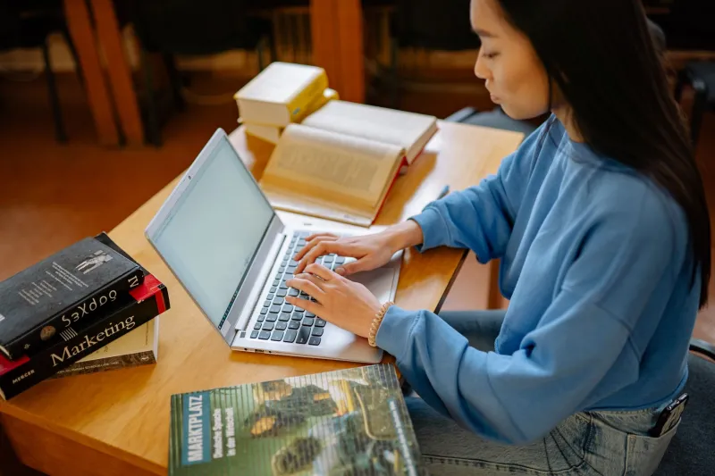 When Readers Fight Back: The One-Star Reviews That Actually Made Publishers Pay Attention